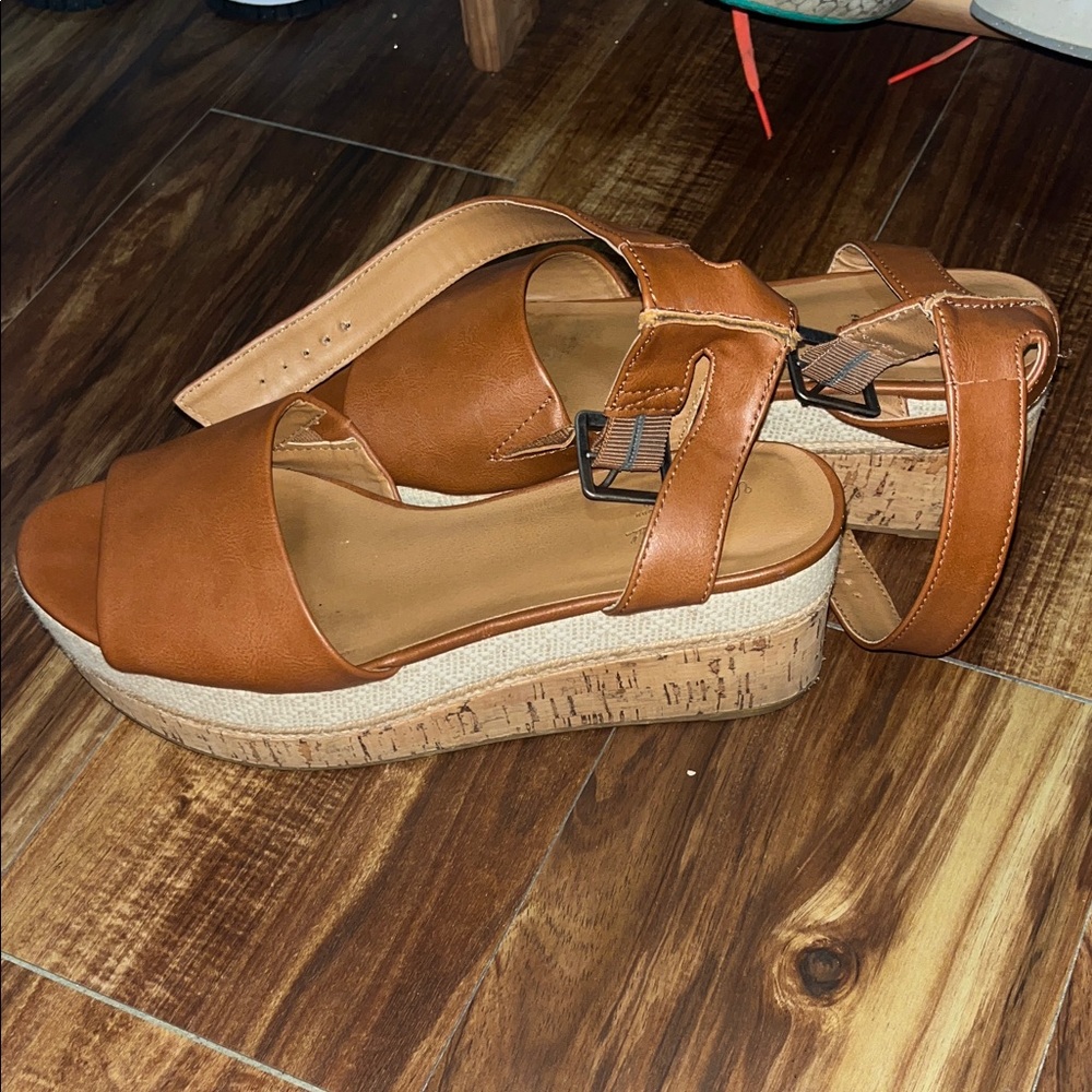 Women's Tan Wedge Sandals